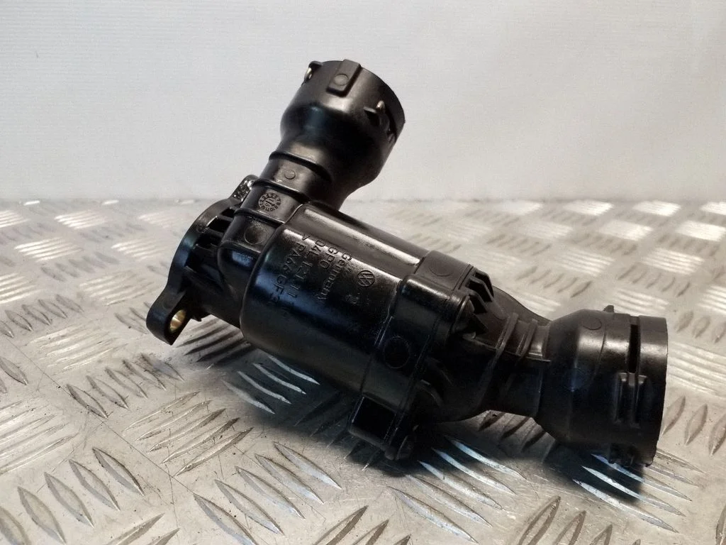 Termostaat / termostaadi korpus – Skoda Octavia Mk3 (5E) (2013-2019)