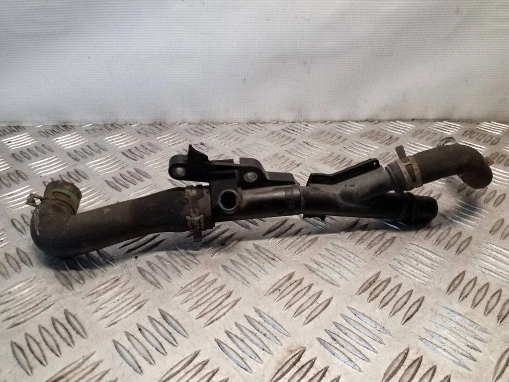 Engine coolant pipe/hose – Renault Trafic III (X82) (2014-)