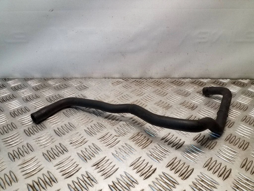 Engine coolant pipe/hose – Volkswagen Touran II (2010-2016)