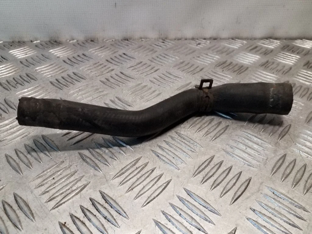 Engine coolant pipe/hose YC1518K582BC