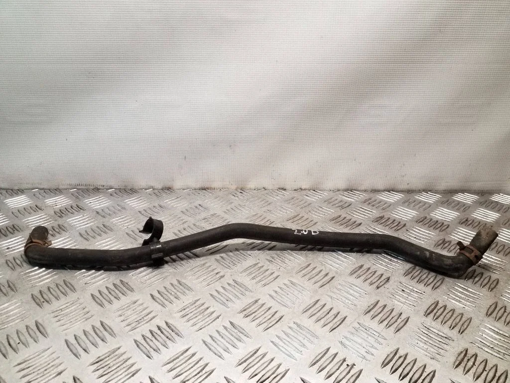 Engine coolant pipe/hose