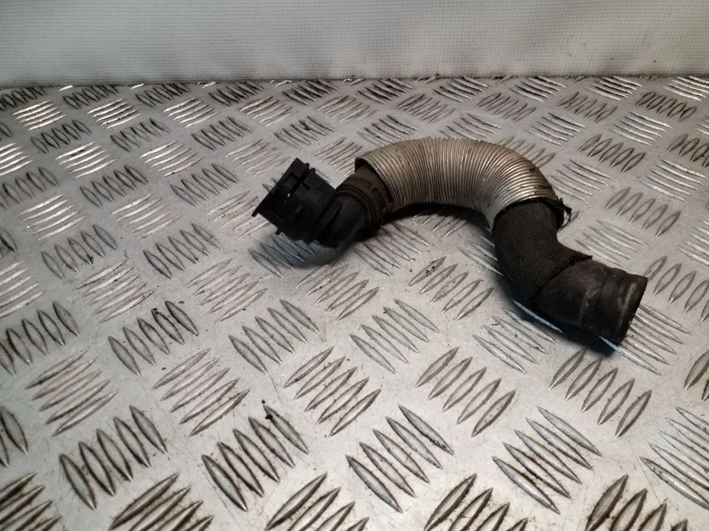 Engine coolant pipe/hose – Audi A1 (2010-2018)