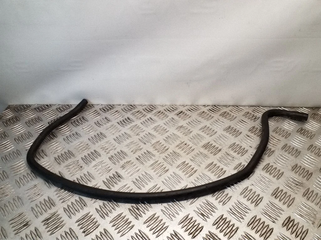 Engine coolant pipe/hose A6395015482