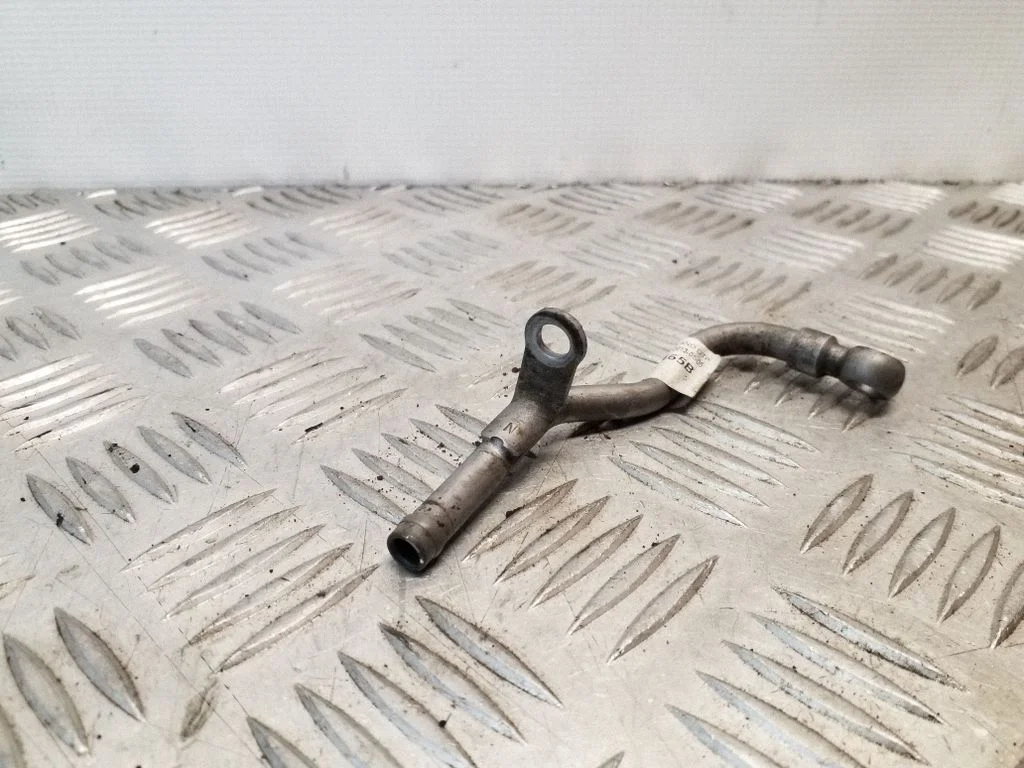 Motora dzesēšanas caurule (-es)/šļūtene (-es) 059121465B