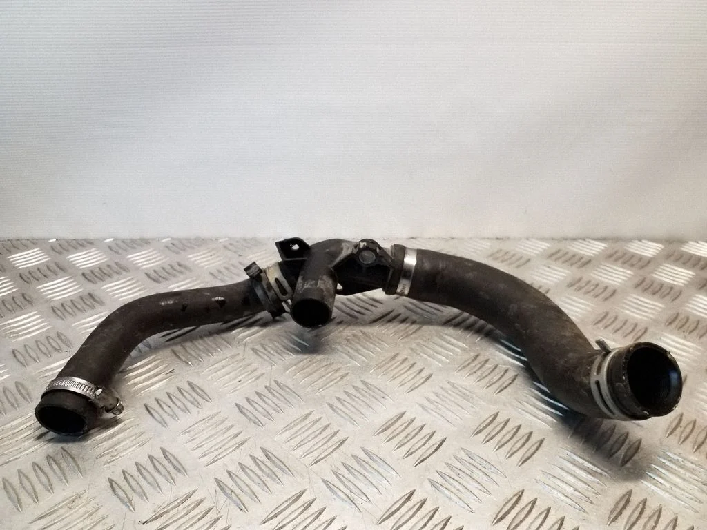 Engine coolant pipe/hose – Volvo V40 (2012-2019)