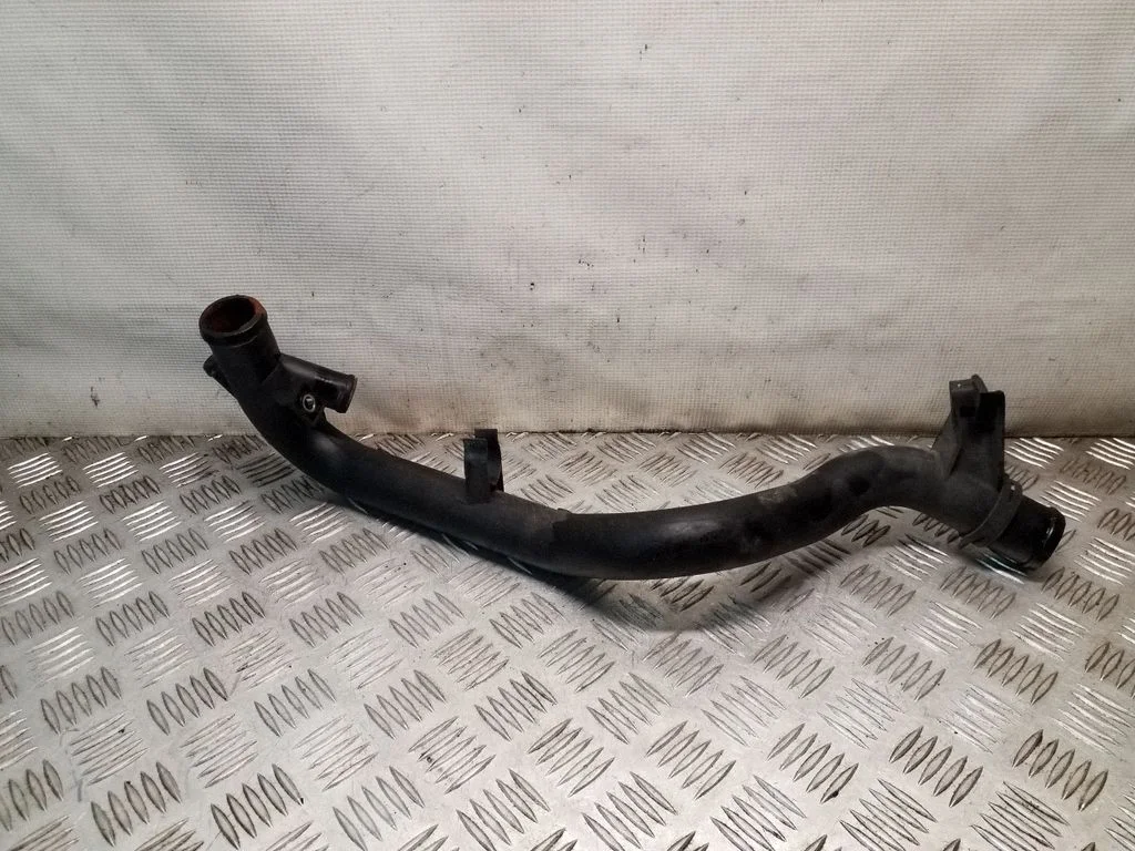 Engine coolant pipe/hose – Audi Q5 SQ5 8R (2008-2017)