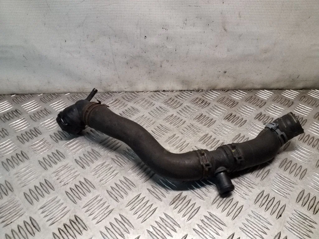 Engine coolant pipe/hose – Volkswagen Tiguan (2007-2016)