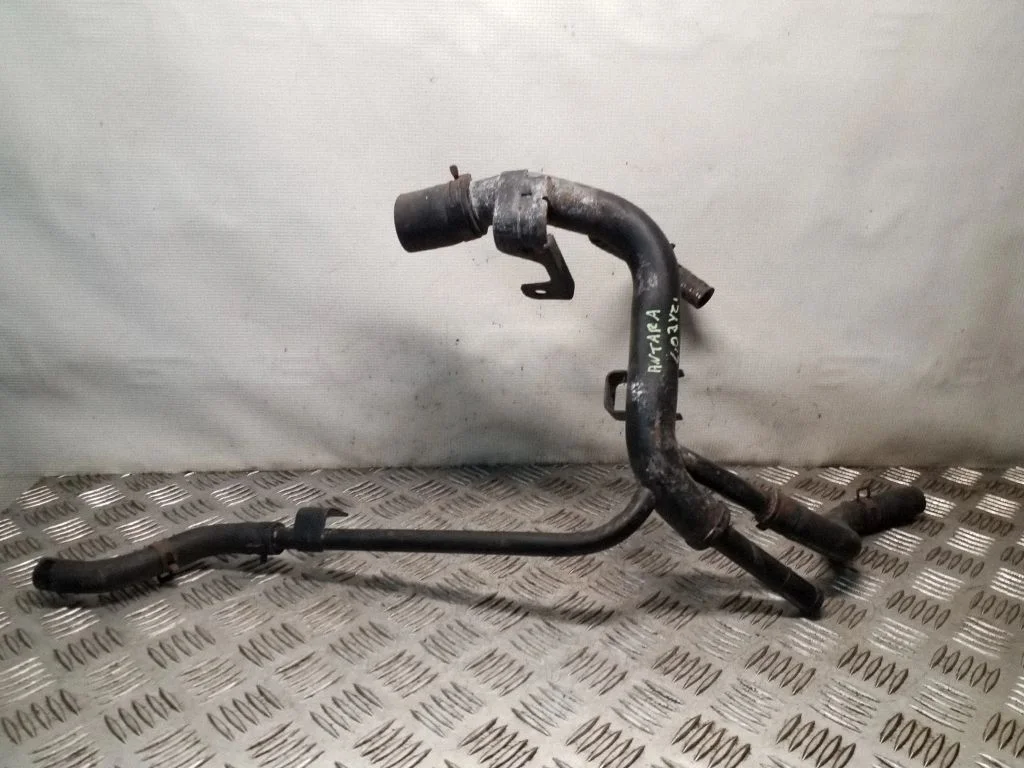 Engine coolant pipe/hose