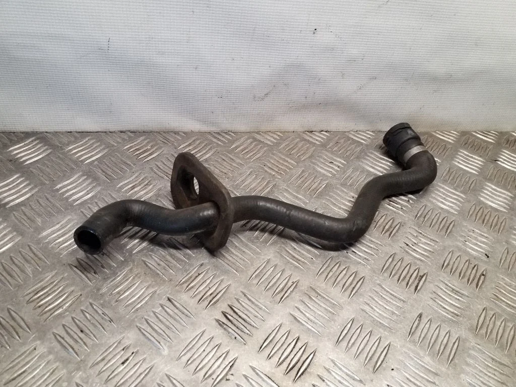 Engine coolant pipe/hose – Audi Q5 SQ5 8R (2008-2017)