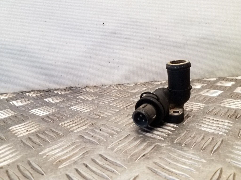 Engine coolant pipe/hose 028121145C