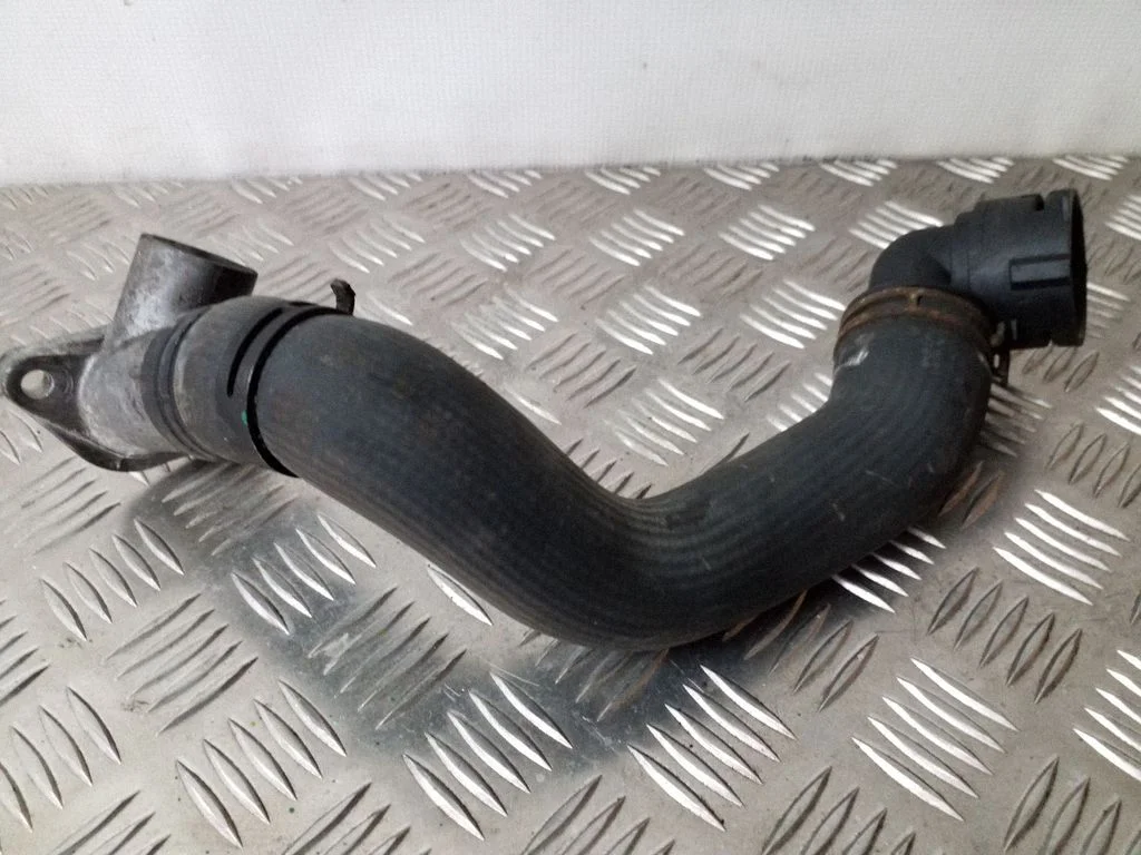 Engine coolant pipe/hose 95184803