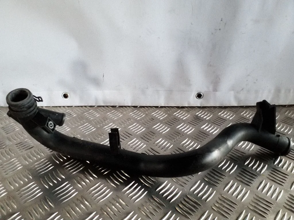 Engine coolant pipe/hose 03L121071B
