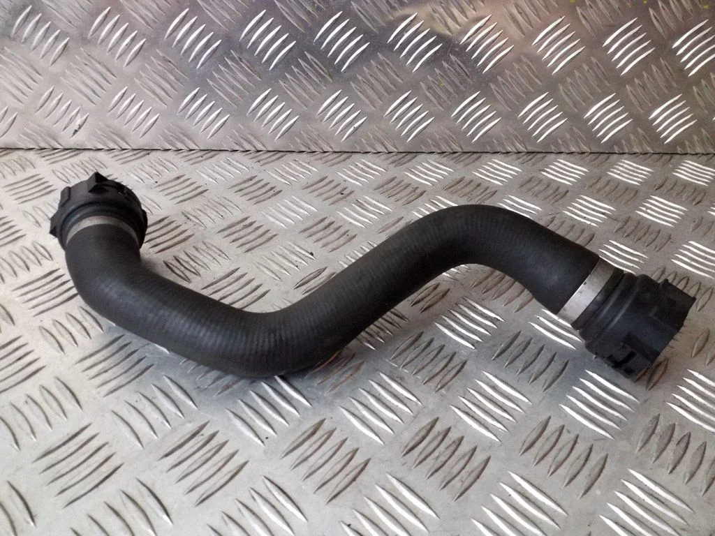 Engine coolant pipe/hose 7811129