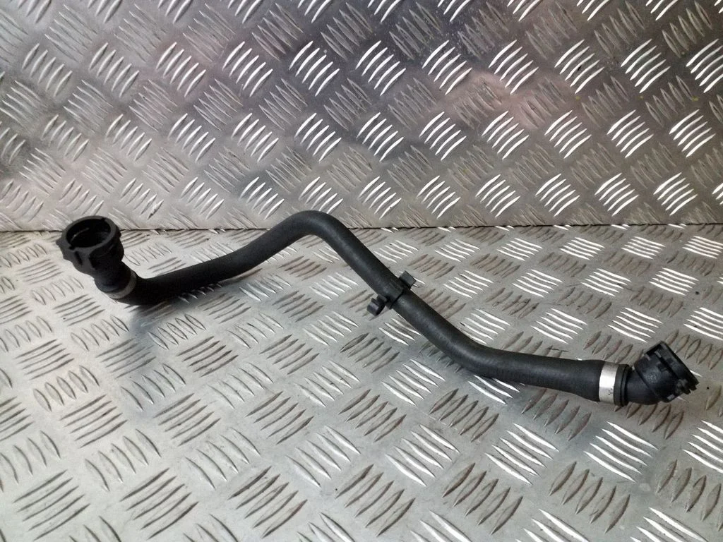 Engine coolant pipe/hose 8510306