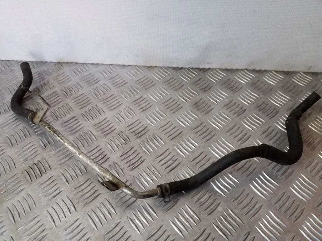 Engine coolant pipe/hose