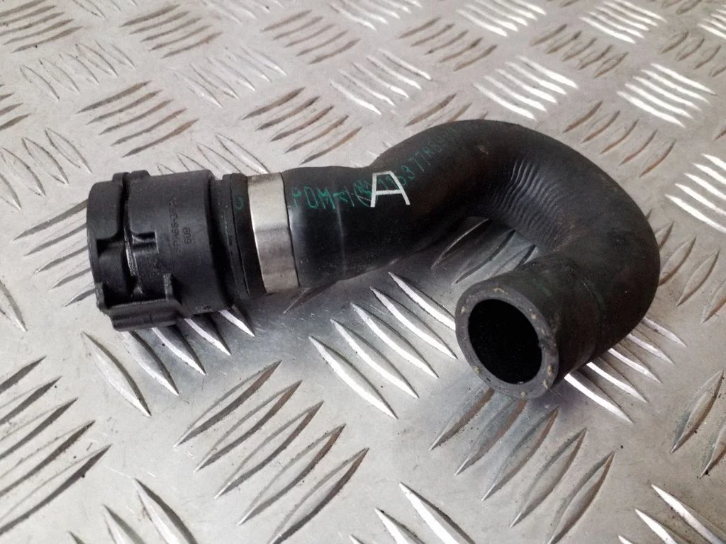Engine coolant pipe/hose 7788999