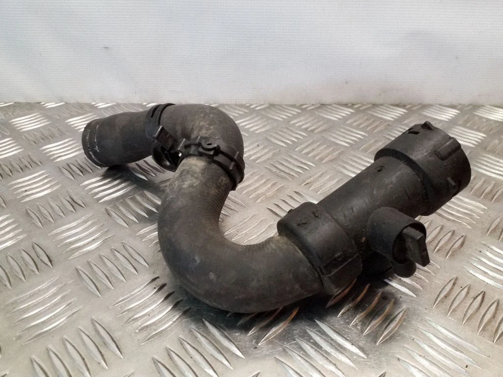 Engine coolant pipe/hose – Audi A6 Allroad C5 (1999-2005)