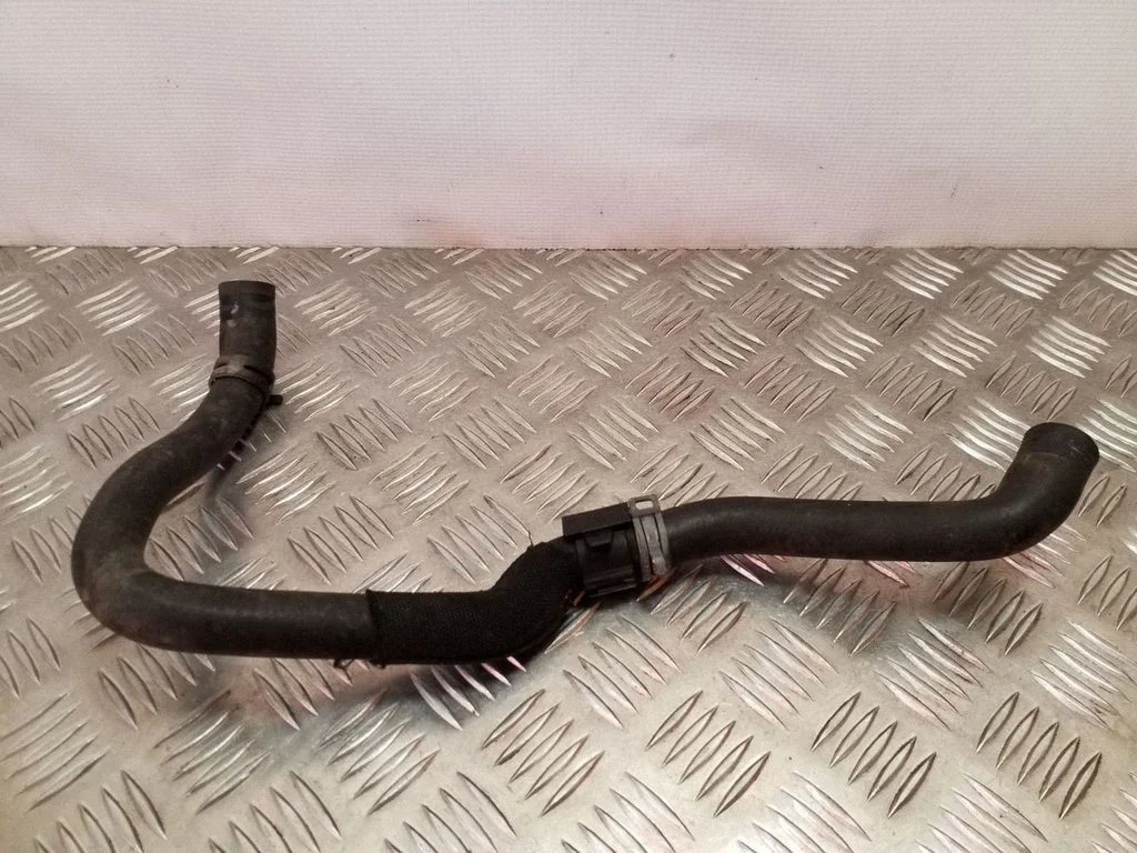 Engine coolant pipe/hose – Skoda Yeti (5L) (2009-2017)