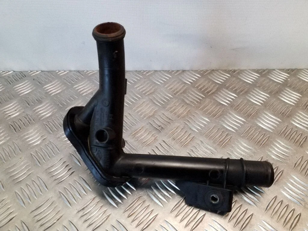 Motora dzesēšanas caurule (-es)/šļūtene (-es) 8200552604
