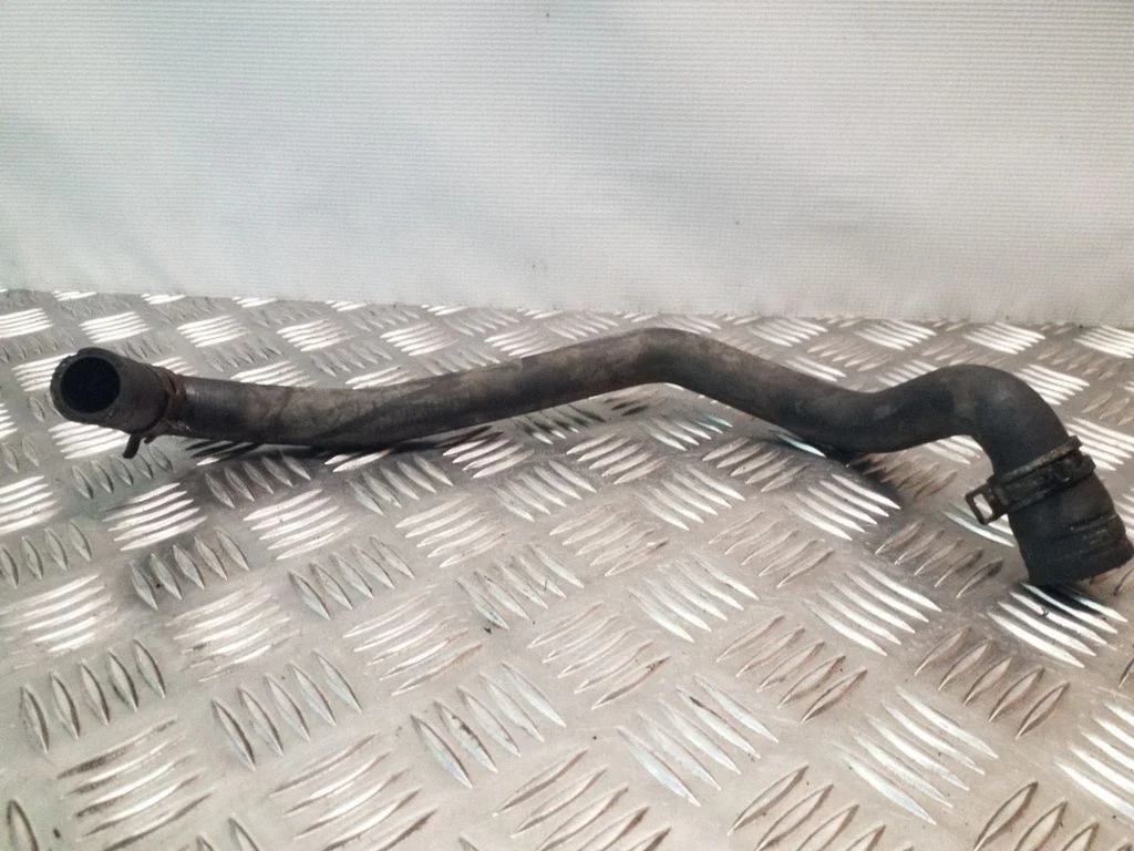Przewody układu chłodzenia silnika A1645061635