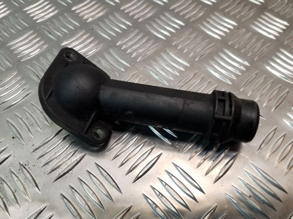 Engine coolant pipe/hose – Audi A4 S4 B7 8E 8H (2005-2008)