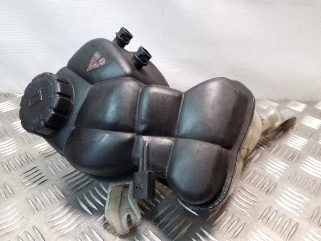 Coolant expansion tank/reservoir 2215000349