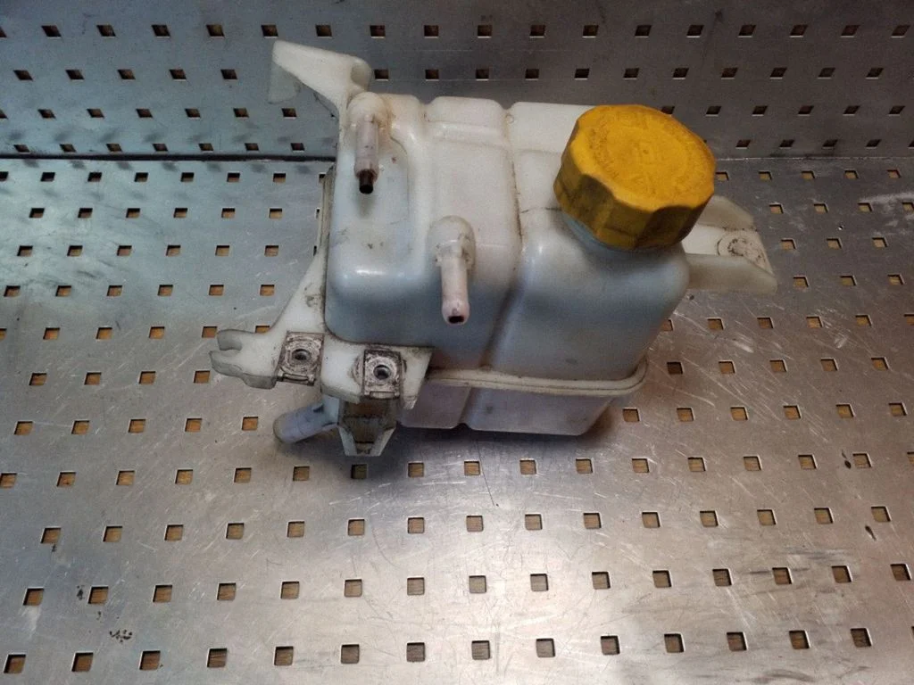 Coolant expansion tank/reservoir 96837836