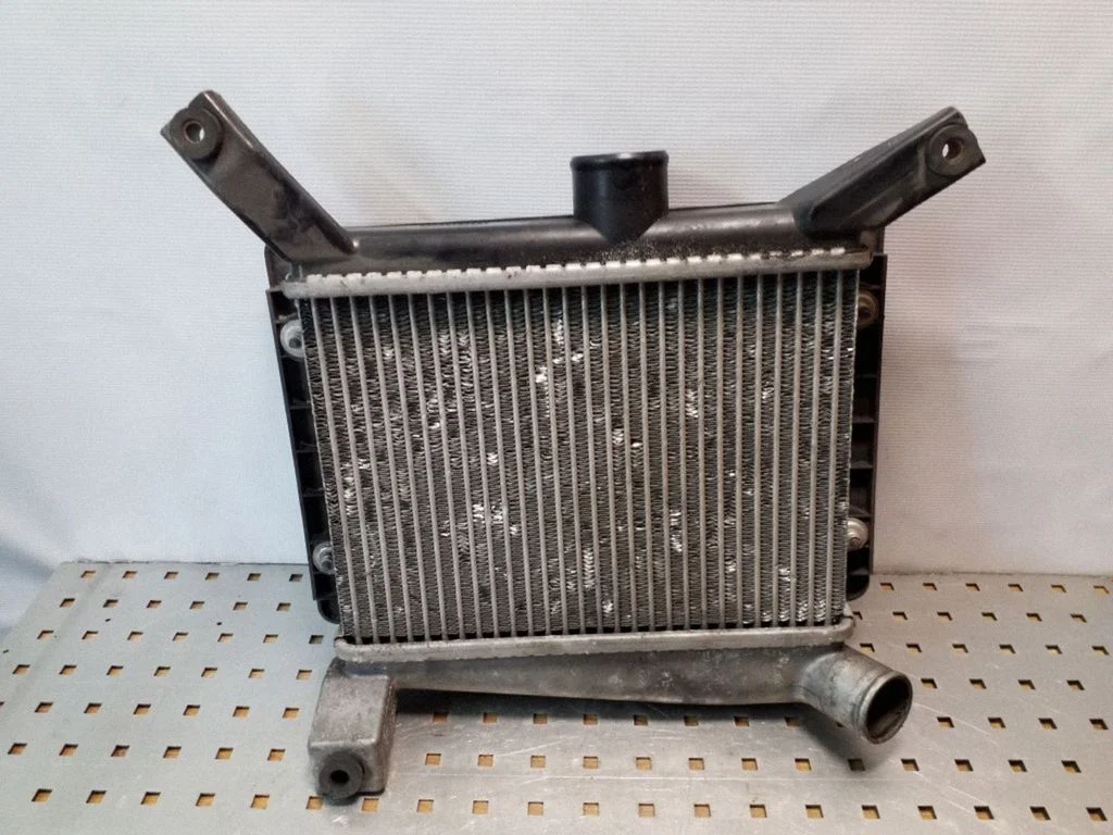Starpdzesētāja (interkūlera) radiators