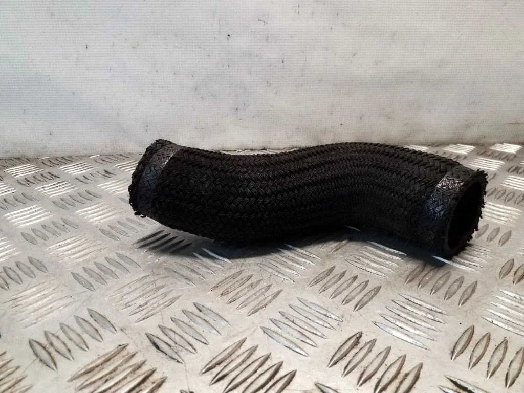 Intercooler hose/pipe