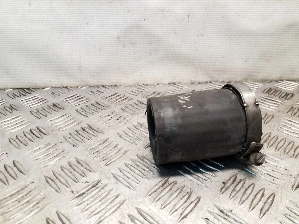 Intercooler hose/pipe