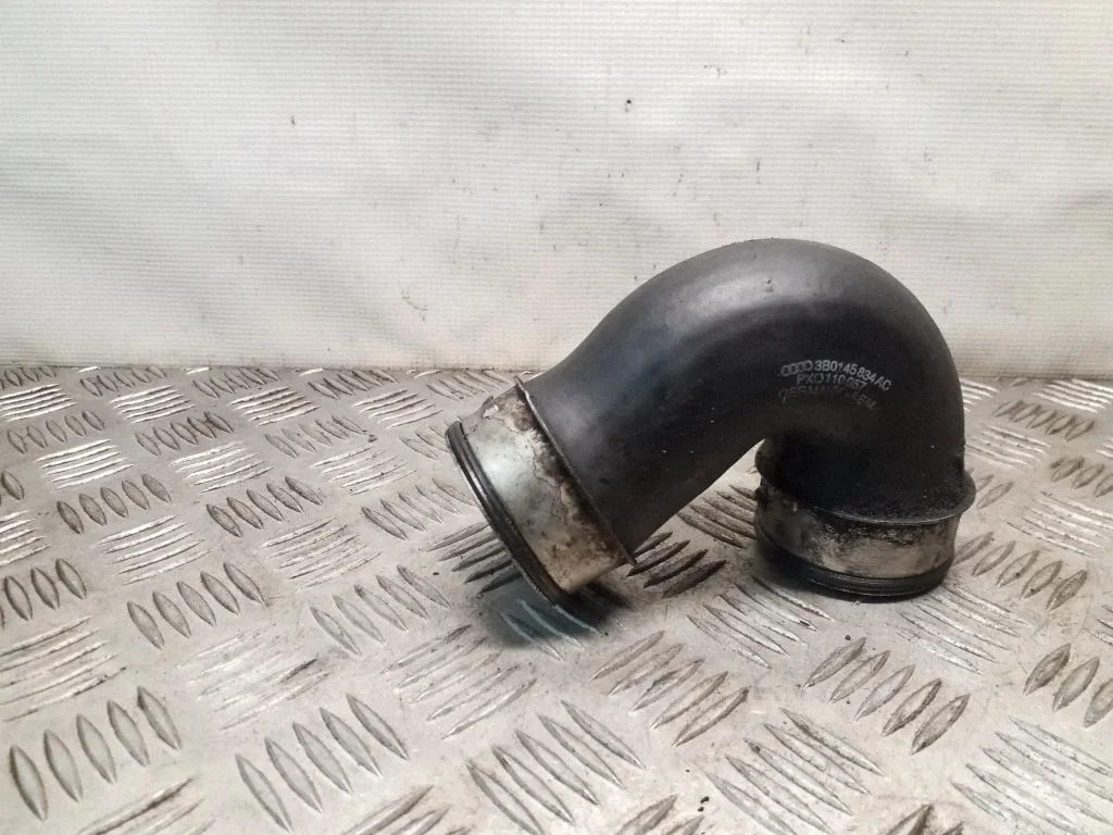 Intercooler hose/pipe – Volkswagen Passat B5.5 (2001-2005)