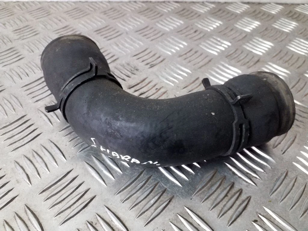 Intercooler hose/pipe 7M0145840B