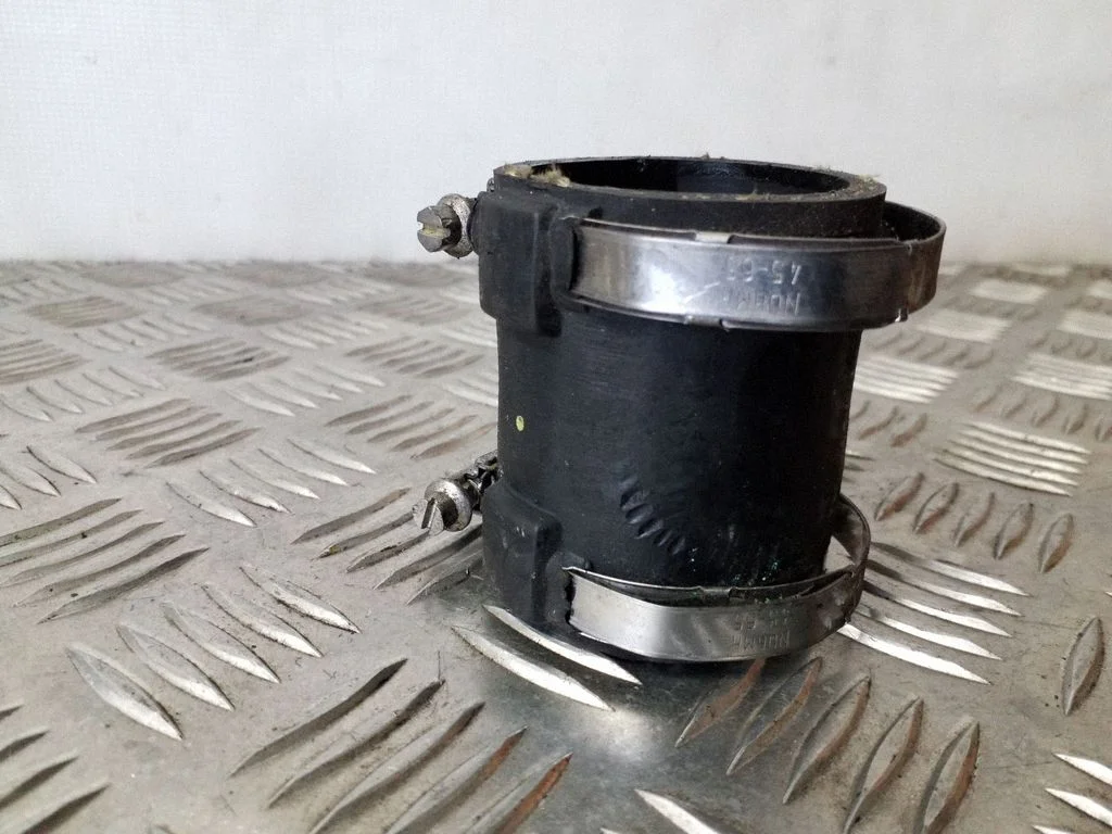 Intercooler hose/pipe