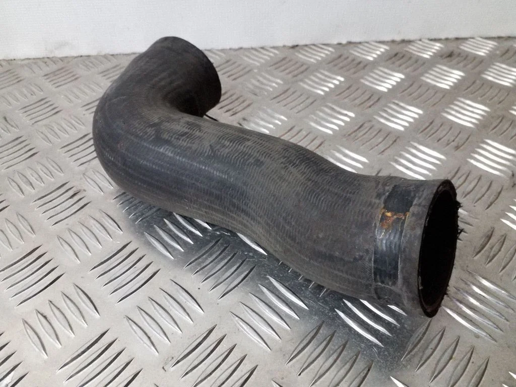 Intercooler hose/pipe 1K0145832AC