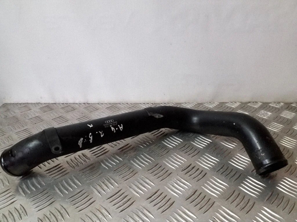Vahejahuti voolik (-ud)/ toru (-d) – Audi A4 S4 B5 8D (1999-2000)
