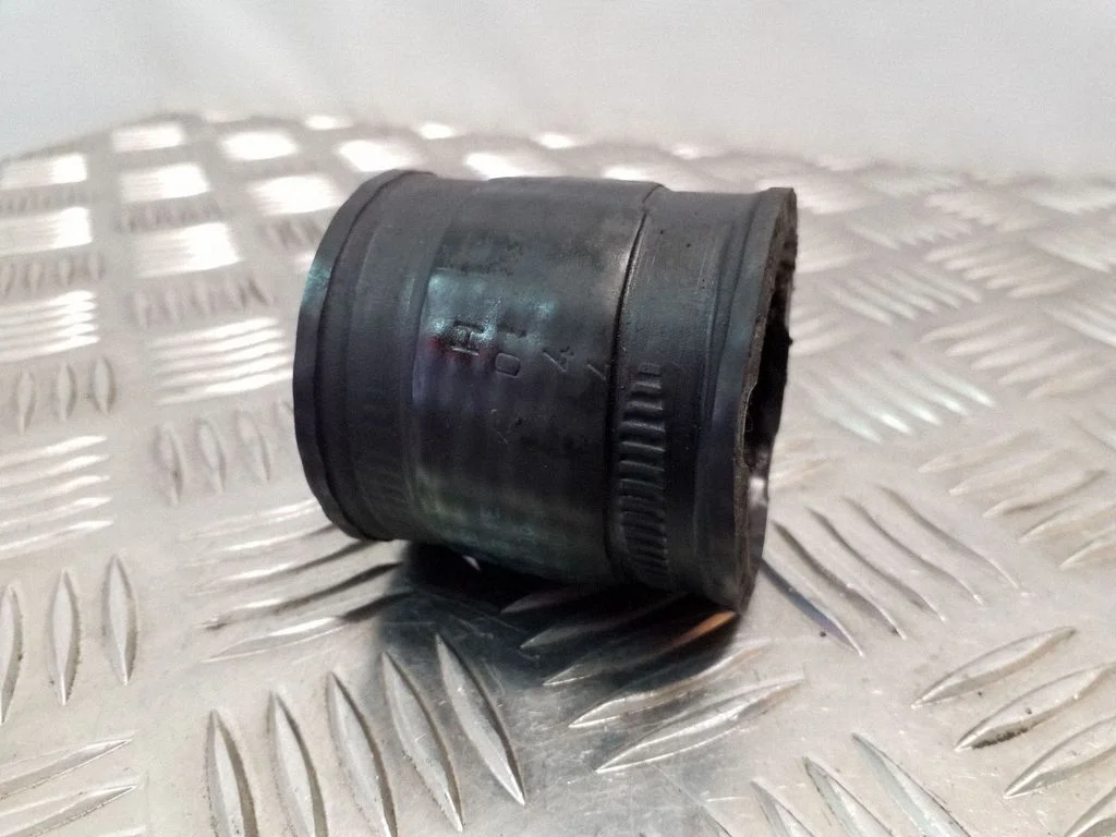 Vahejahuti voolik (-ud)/ toru (-d) – Audi A6 Allroad C5 (1999-2005)