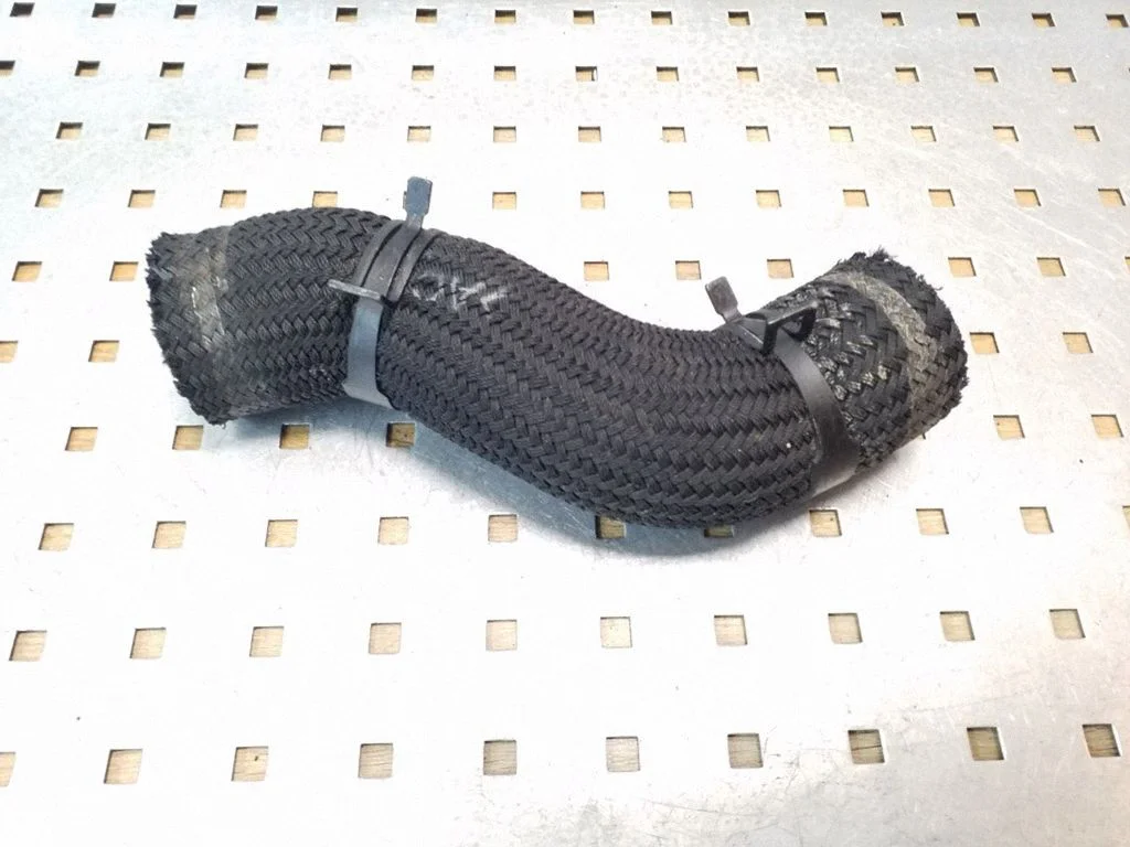 Intercooler hose/pipe