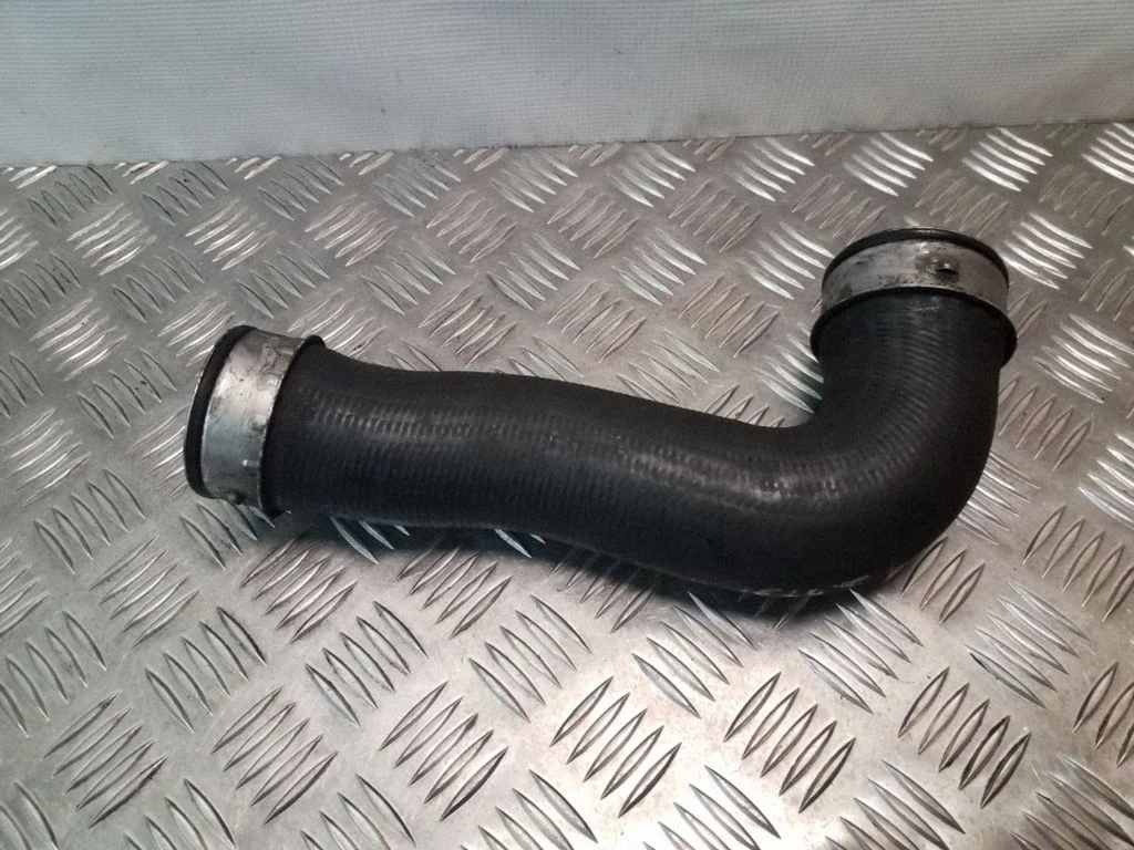 Intercooler hose/pipe 1K0145834G