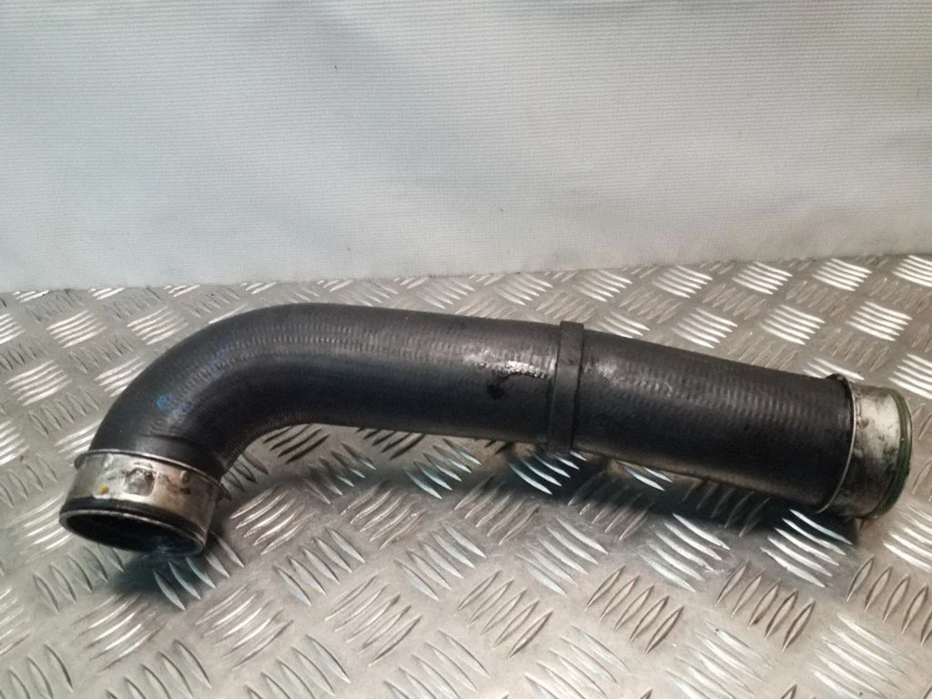 Intercooler hose/pipe 1K0145838C