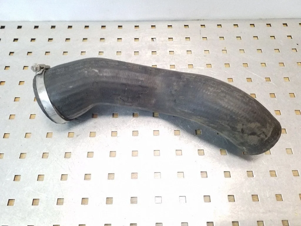 Intercooler hose/pipe 30680218