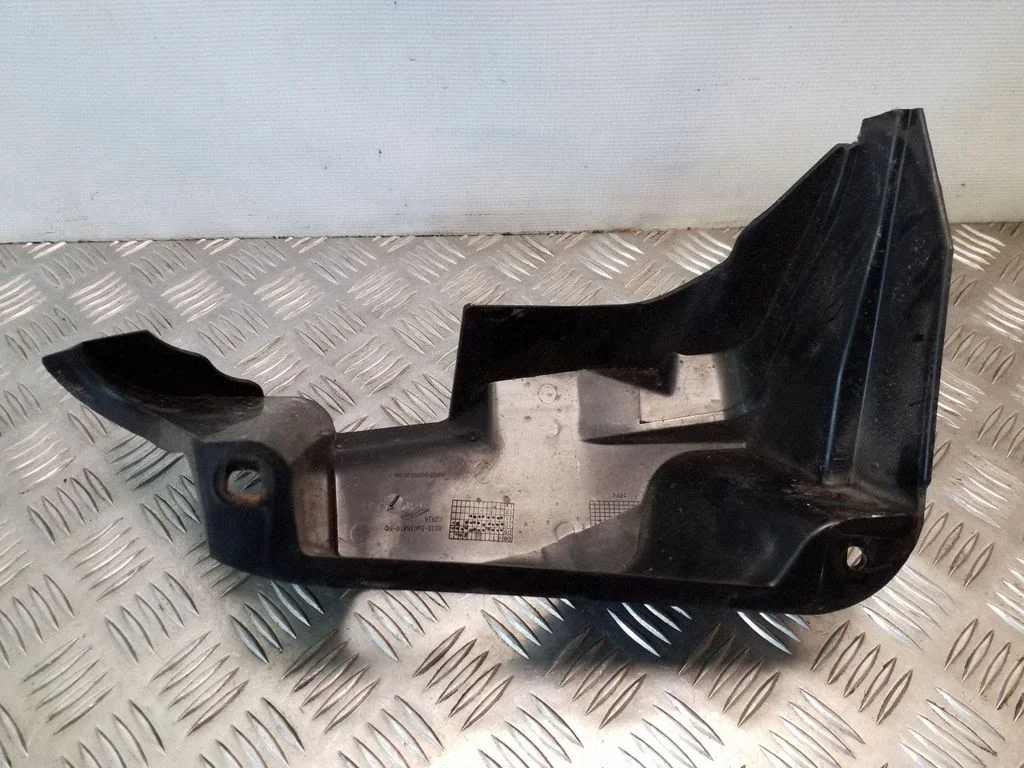 Intercooler air guide/duct channel 8X2354016A50BD