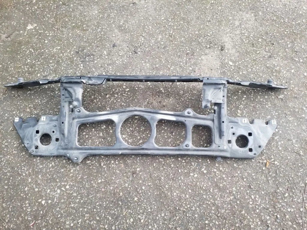 Pas przedni – BMW Seria 5 E39 (1996-2003)