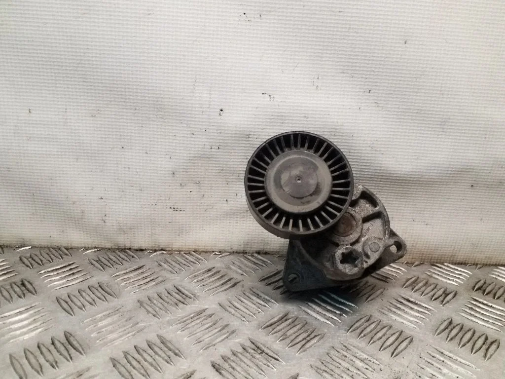 Generator/alternator belt tensioner