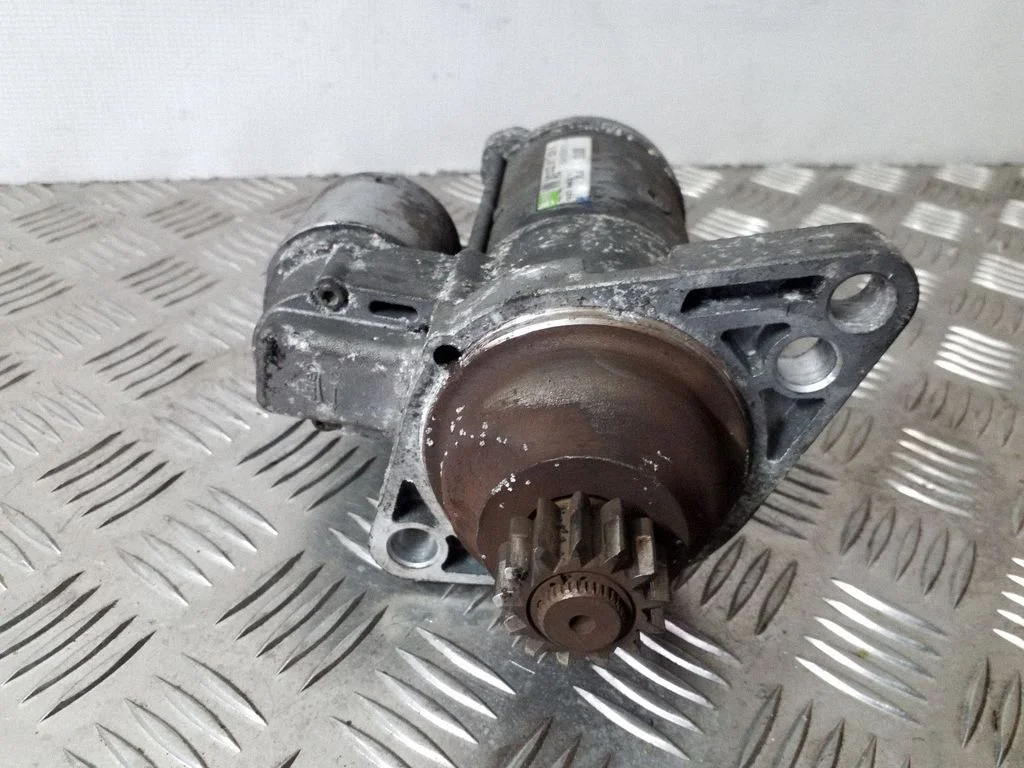 Starter motor 02Z911024A