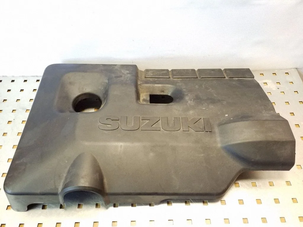 Engine cover (trim) 1317165J0