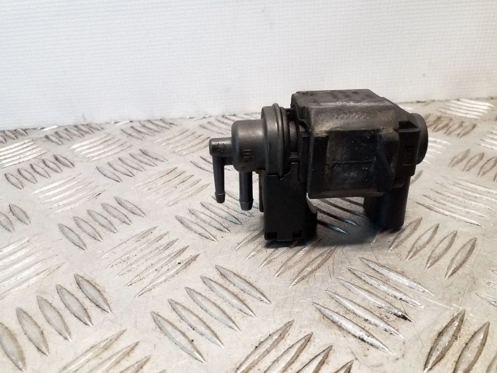 Turbo solenoīda vārsts 059906609D