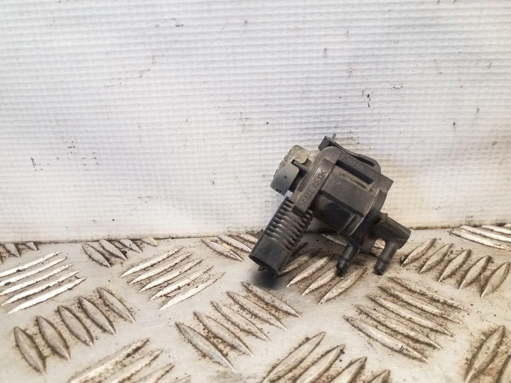 Zawór elektromagnetyczny turbo 1J0906283C