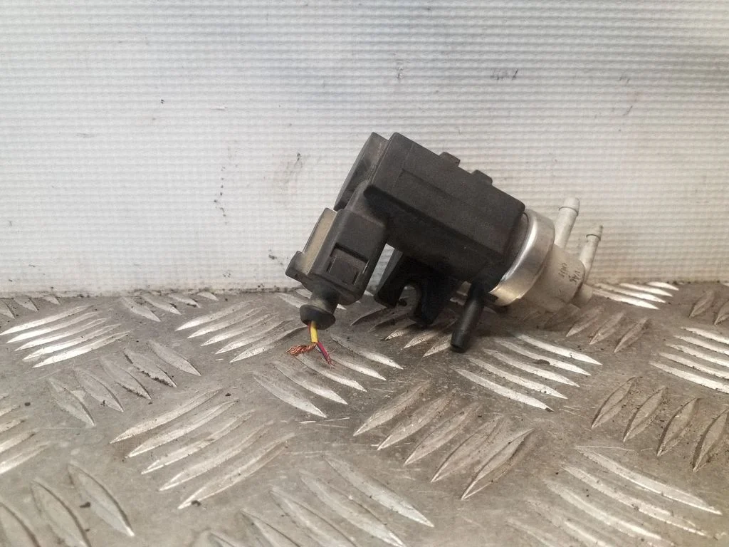 Turbo solenoīda vārsts 1J0906627A