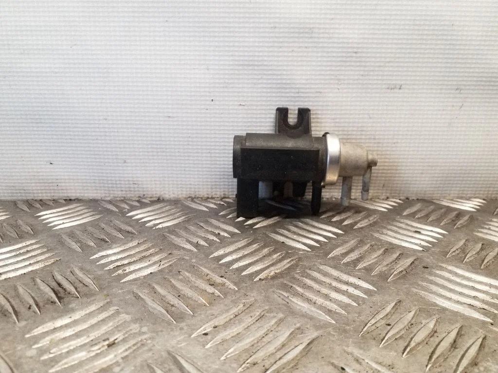 Turbo solenoīda vārsts 1J0906627B
