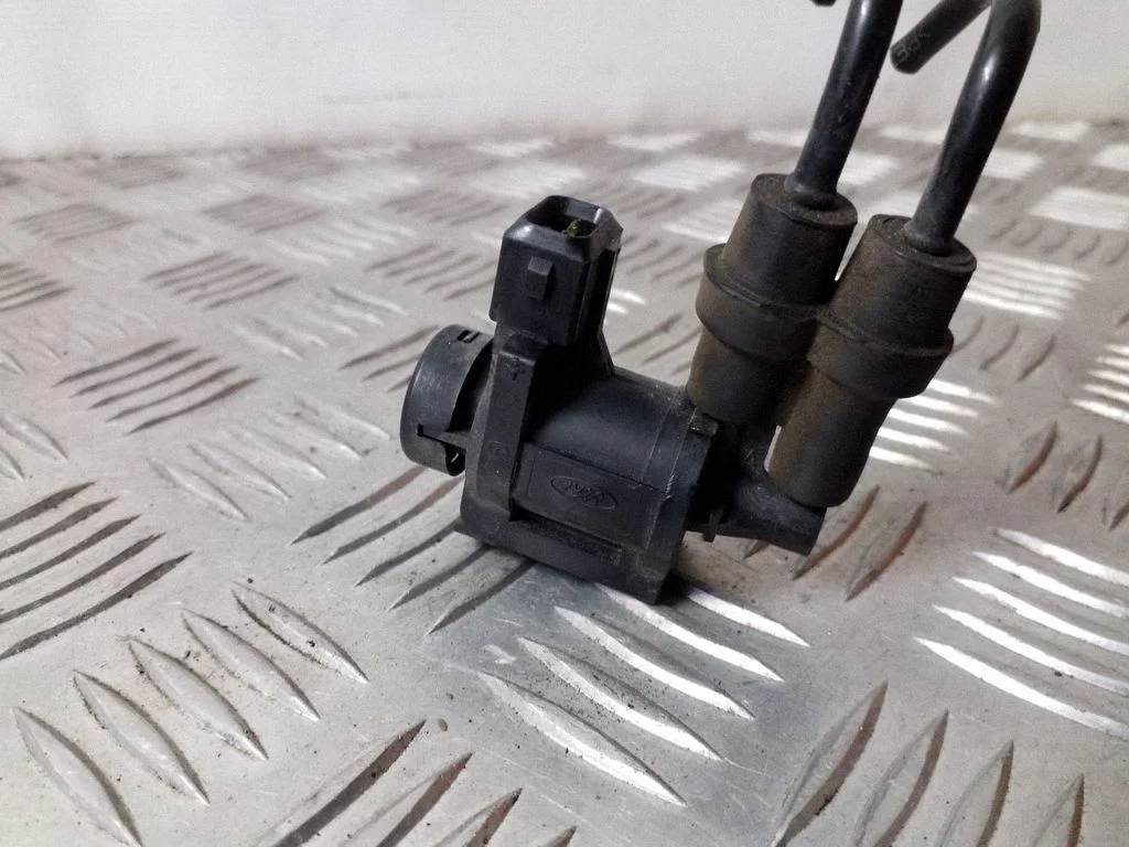 Zawór elektromagnetyczny turbo 92AB9H465AA